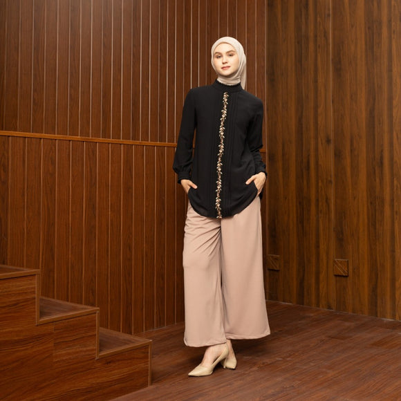 EPC Blouse Yura - Embroidery Collection